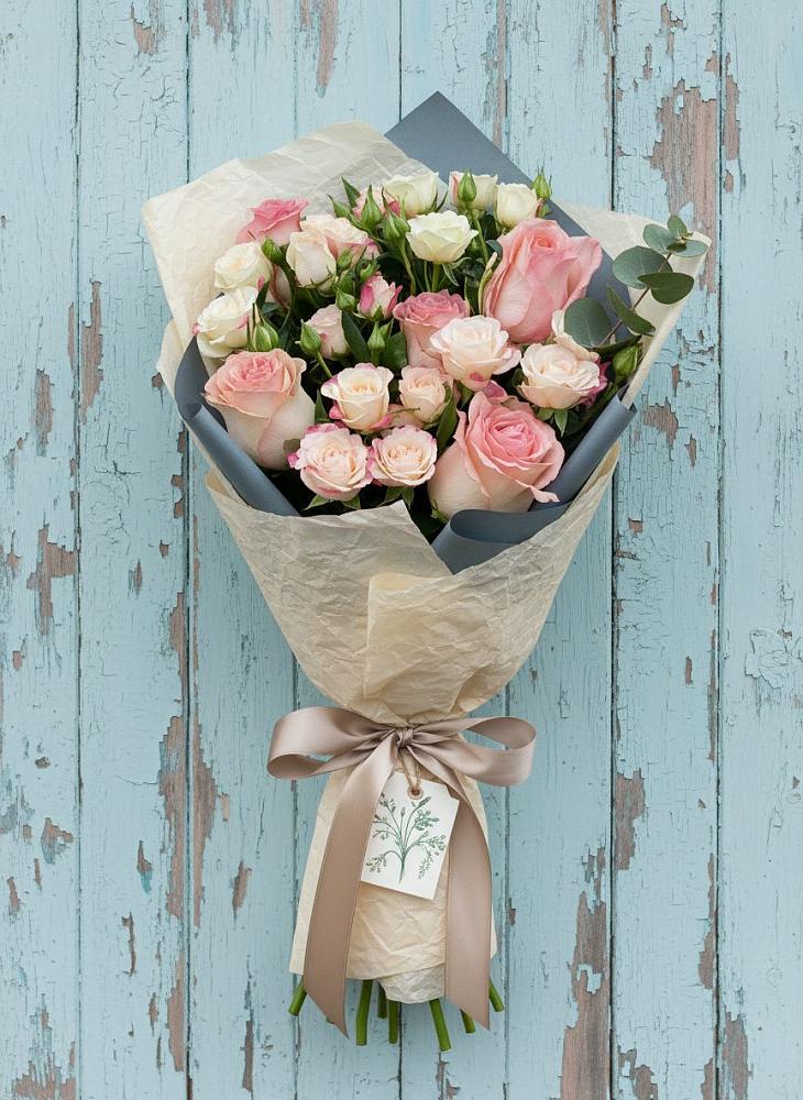 Букет цветов из: Розы в Энеме