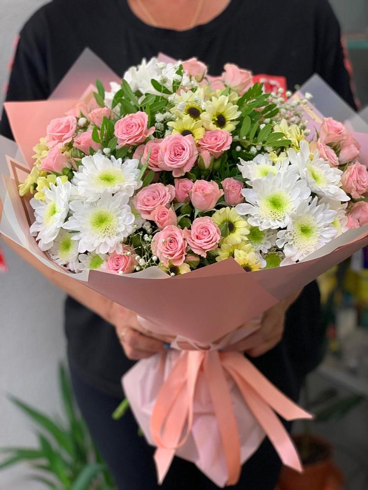 Букет цветов из: Розы и Хризантемы в Энеме