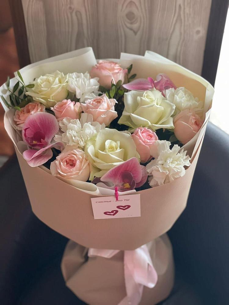 Букет цветов из: Орхидеи, Розы и Гвоздики в Энеме