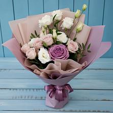 Букет цветов из:  Розы и Лизиантусы в Энеме