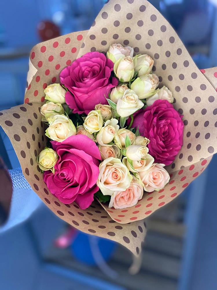 Букет цветов из: Розы в Энеме