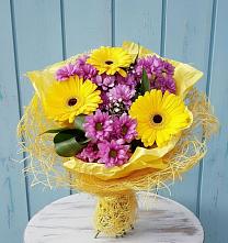 Букет цветов из:  Хризантемы и Герберы в Энеме