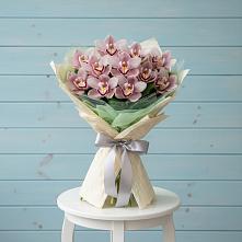 Букет цветов из:  Орхидеи и Розы в Энеме