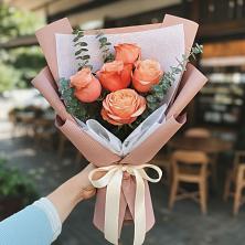 Букет цветов из:  Розы в Энеме