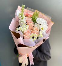 Букет цветов из:  Хризантемы и Розы в Энеме