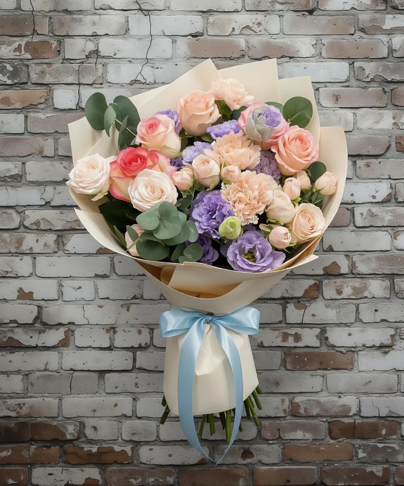 Букет цветов из: Розы, Лизиантусы и Гвоздики в Энеме