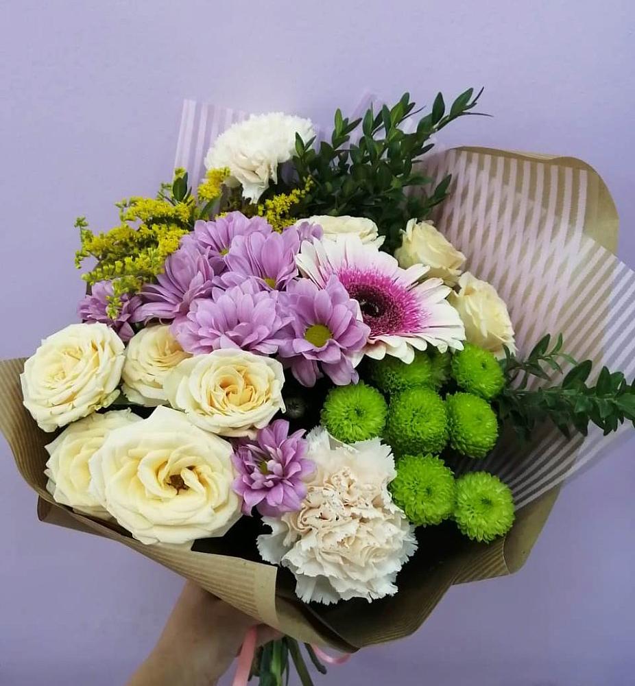 Букет цветов из: Хризантемы, Розы, Гвоздики и Герберы в Энеме