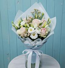 Букет цветов из:  Розы и Лизиантусы в Энеме