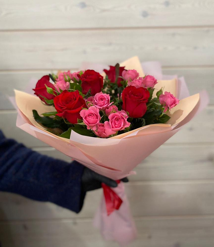 Букет цветов из: Розы в Энеме