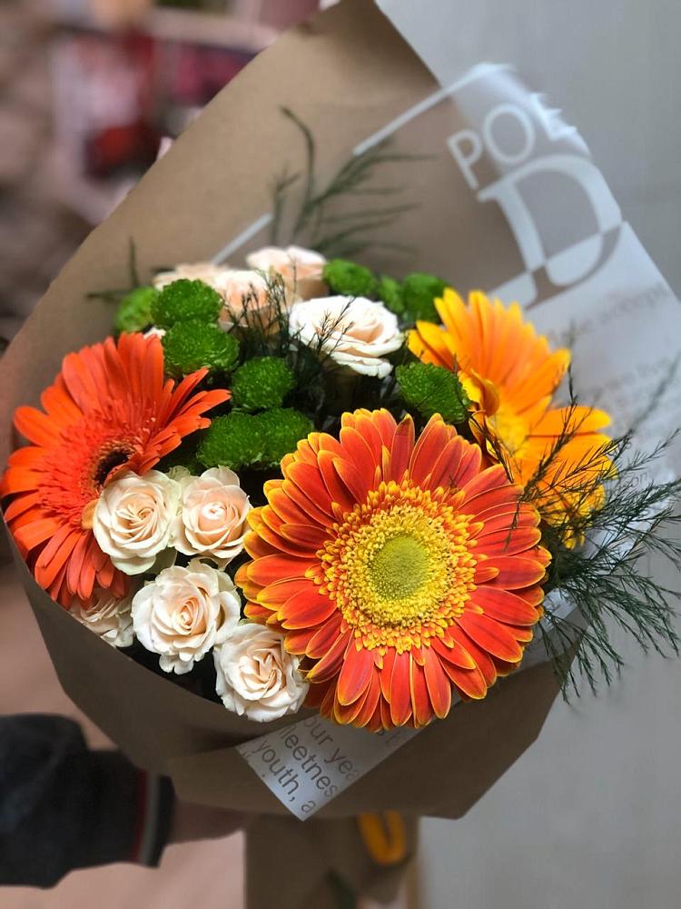 Букет цветов из: Герберы, Хризантемы и Розы в Энеме