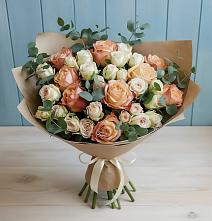 Букет цветов из:  Альстромерии и Розы в Энеме